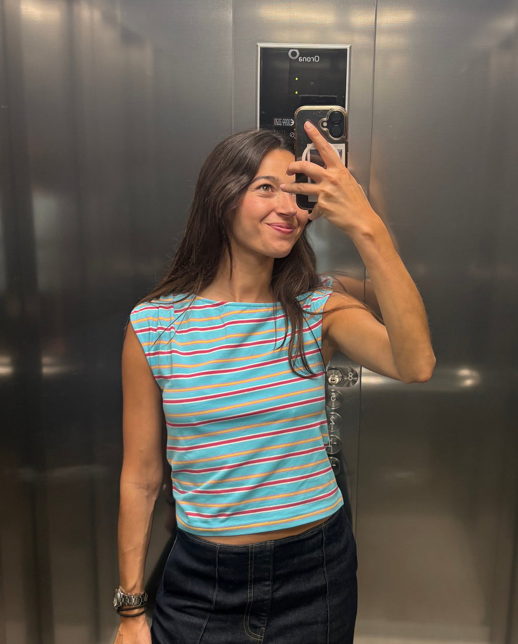 ILLETES Top